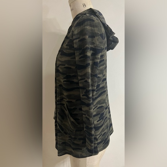 Retrology Waffle Knit Camouflage Hooded Cardigan Size Small - Picture 4 of 8
